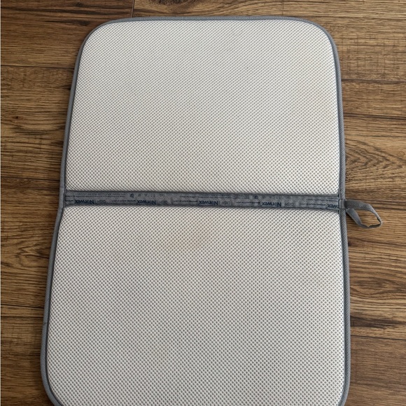 Norwex Drying Mat - Picture 3 of 4